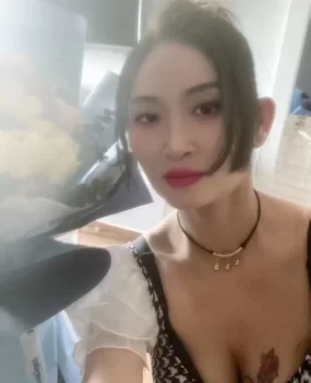 雁塔区放得很开的骚妹子