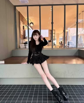 成都反差性感小骚货