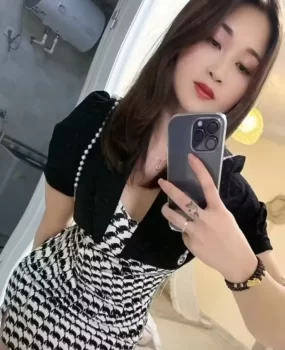 呼市苗条小姐姐