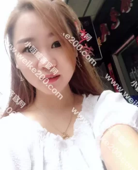 阎良亲自上阵的一良家小姑娘分享微信电话