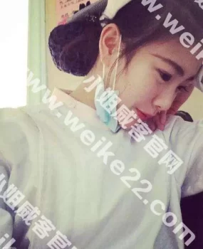 兼职护士妹妹和她的导购姐姐