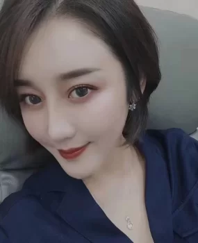 美女楼凤，气质尚佳