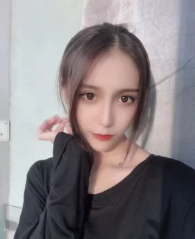 颜值无敌,亮眼美少女,这波不亏