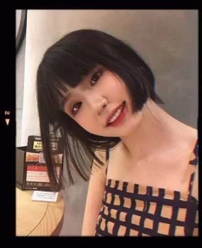 呆萌学生妹,脾气小暴躁