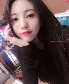 南站，依一年轻妹妹