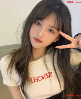 爆操南京大学兼职清纯美女日个不停啊啊啊