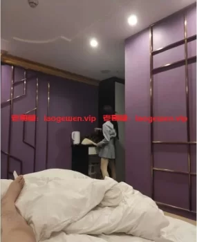 开封极品芭蕾舞蹈老师,水蛇腰,小穴粉嫩水又多,皮肤屁股非常有弹性