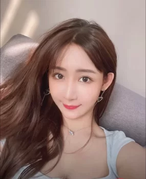 西安高挑真实兼职妹子